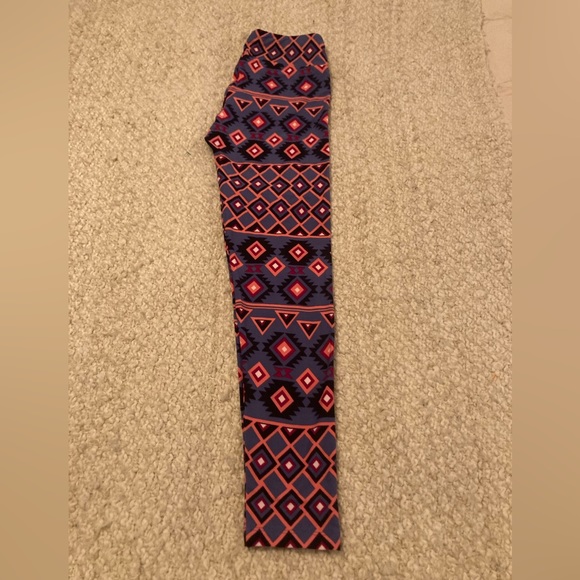 ๐3for$10๐ LulaRoe leggings purple print OS - Picture 7 of 8